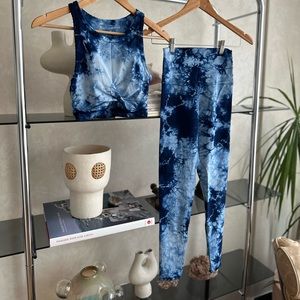 Electric & Rose Blue Tie Dye Workout Set Bra Leggings (XS)
